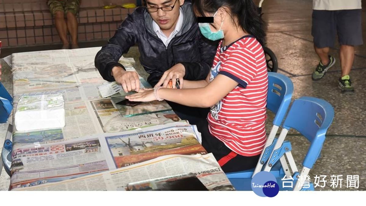 為摯愛親人點燃一盞回家的燈 自願指紋捺印建檔 為摯愛親人點燃一盞回家的燈 自願指紋捺印建檔