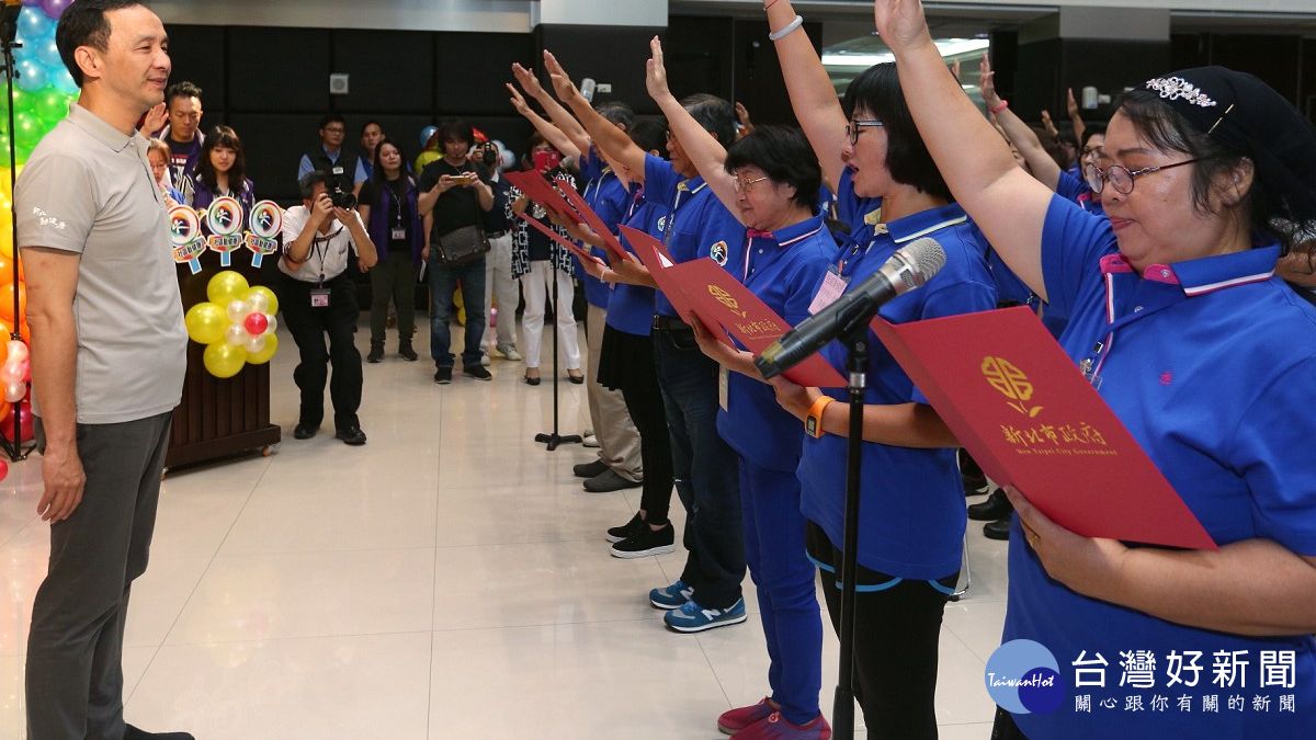 新北動健康 220位種子教師深入社區教長輩運動 新北動健康 220位種子教師深入社區教長輩運動