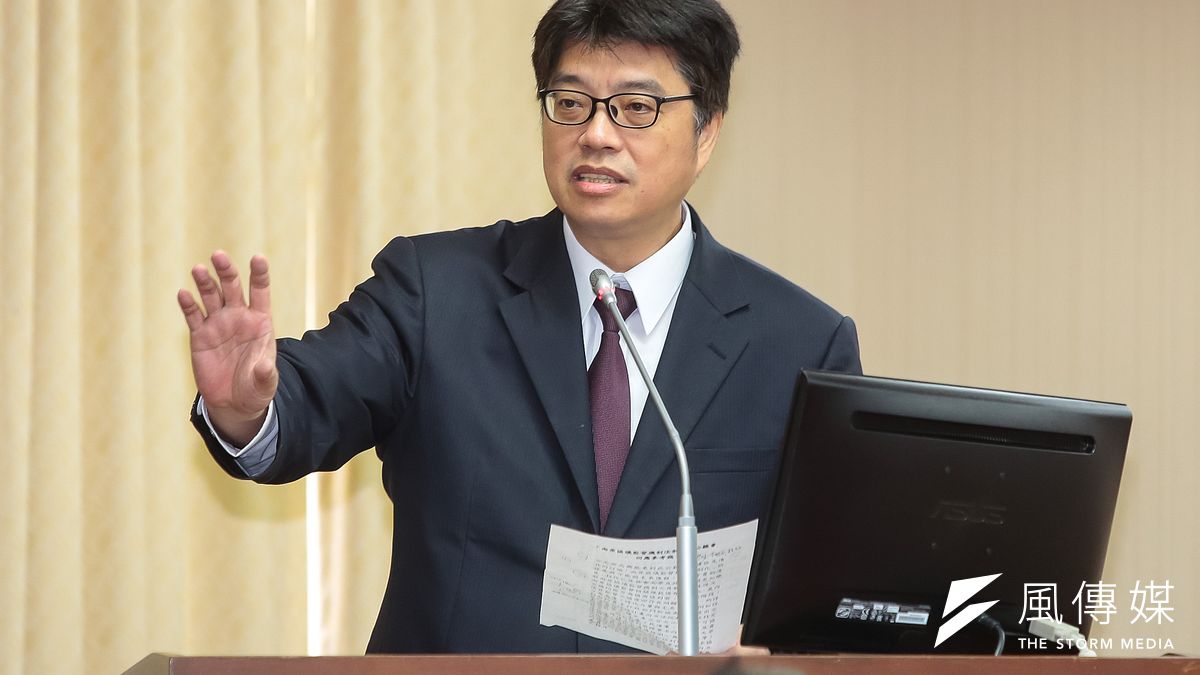 針對共軍宣布東南海軍演,陸委會表示,違反國際關係和平原則,圖為陸委會副主委邱垂正。(資料照片,顏麟宇攝) 針對共軍宣布東南海軍演,陸委會表示,違反國際關係和平原則,圖為陸委會副主委邱垂正。(資料照片,顏麟宇攝)