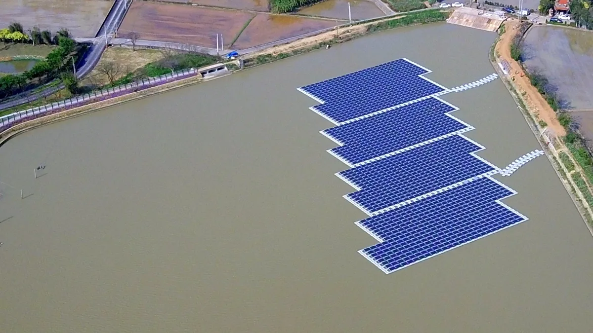 全台第一口光電埤塘 桃園農博展區啟用發電