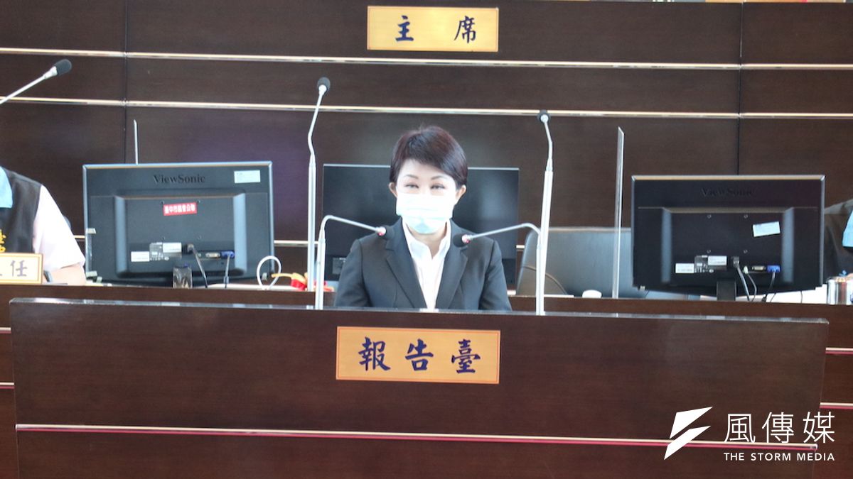 台中市長盧秀燕在市議會定期大會進行施政報告。(圖/記者王秀禾攝) 台中市長盧秀燕在市議會定期大會進行施政報告。(圖/記者王秀禾攝)