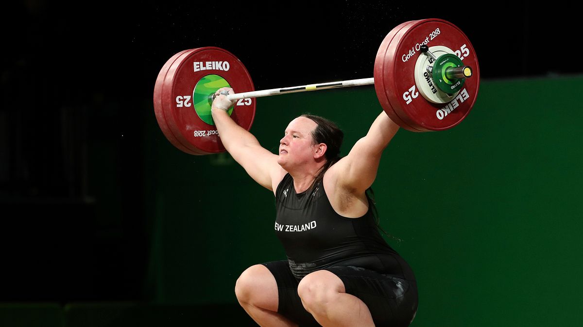 紐西蘭跨性別舉重好手哈伯德(Laurel Hubbard)確定在東京奧運女子組出賽,引發討論。(美聯社) 紐西蘭跨性別舉重好手哈伯德(Laurel Hubbard)確定在東京奧運女子組出賽,引發討論。(美聯社)