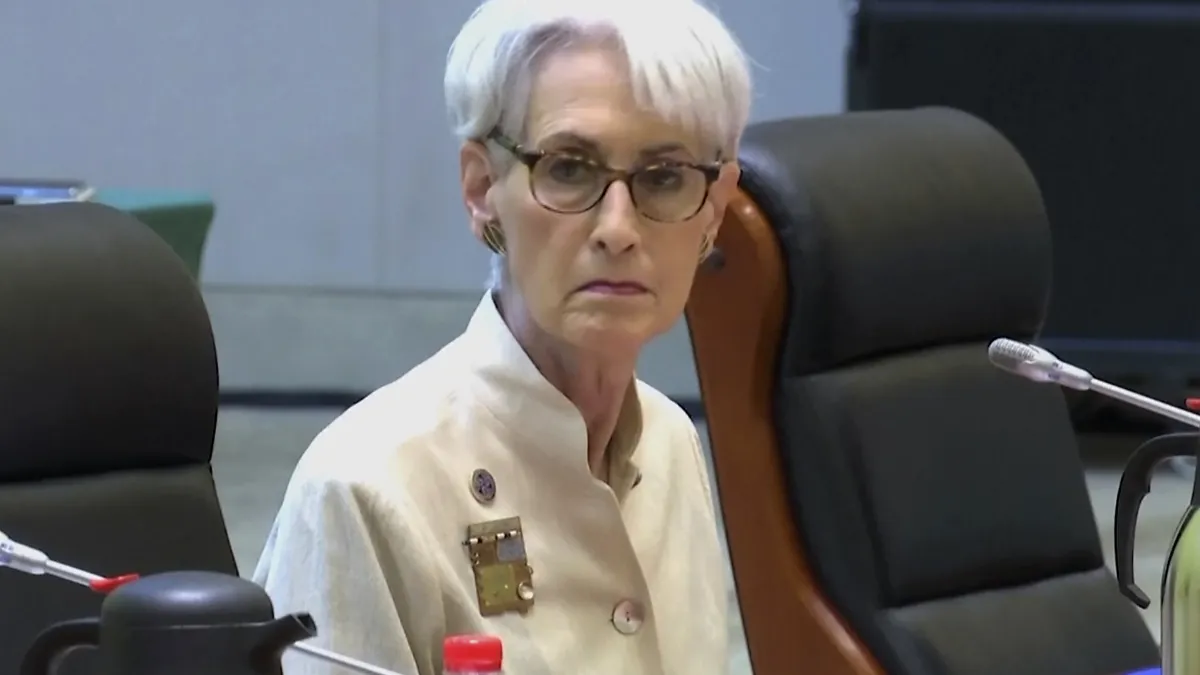2021年7月26日,美國副國務卿雪蔓(Wendy Sherman)在中國天津與中國外長王毅舉行會談(AP)