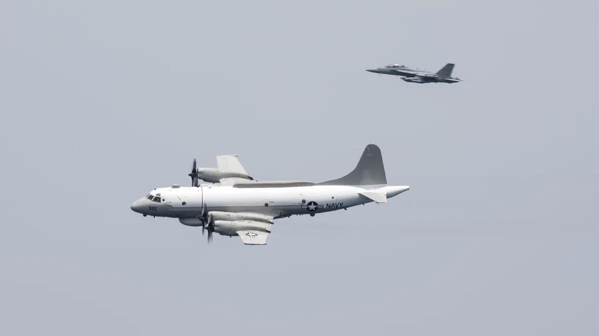 今(28)日一架美國海軍P–8A海神式偵察機現蹤巴士海峽,美機已連8天現蹤台灣周邊空域。美軍偵察機示意圖。(資料照,美國海軍官網)