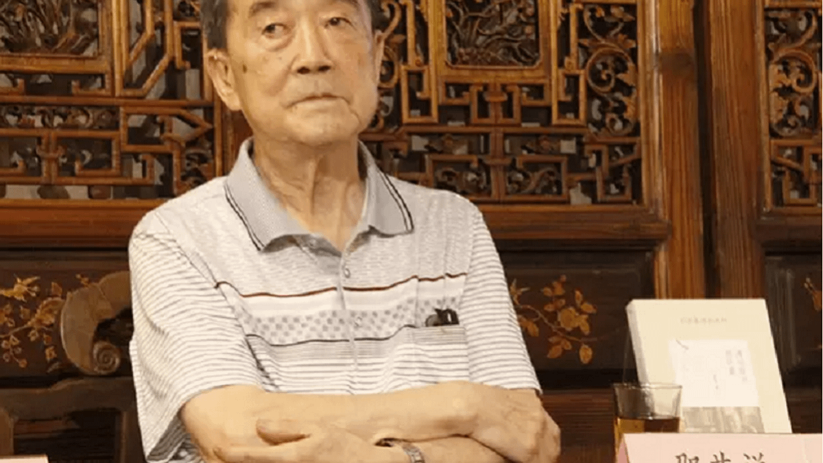 當年詩人北島發起公開信呼籲大赦政治犯,邵燕祥是第一位簽名的。(取自獨立中文筆會) 當年詩人北島發起公開信呼籲大赦政治犯,邵燕祥是第一位簽名的。(取自獨立中文筆會)