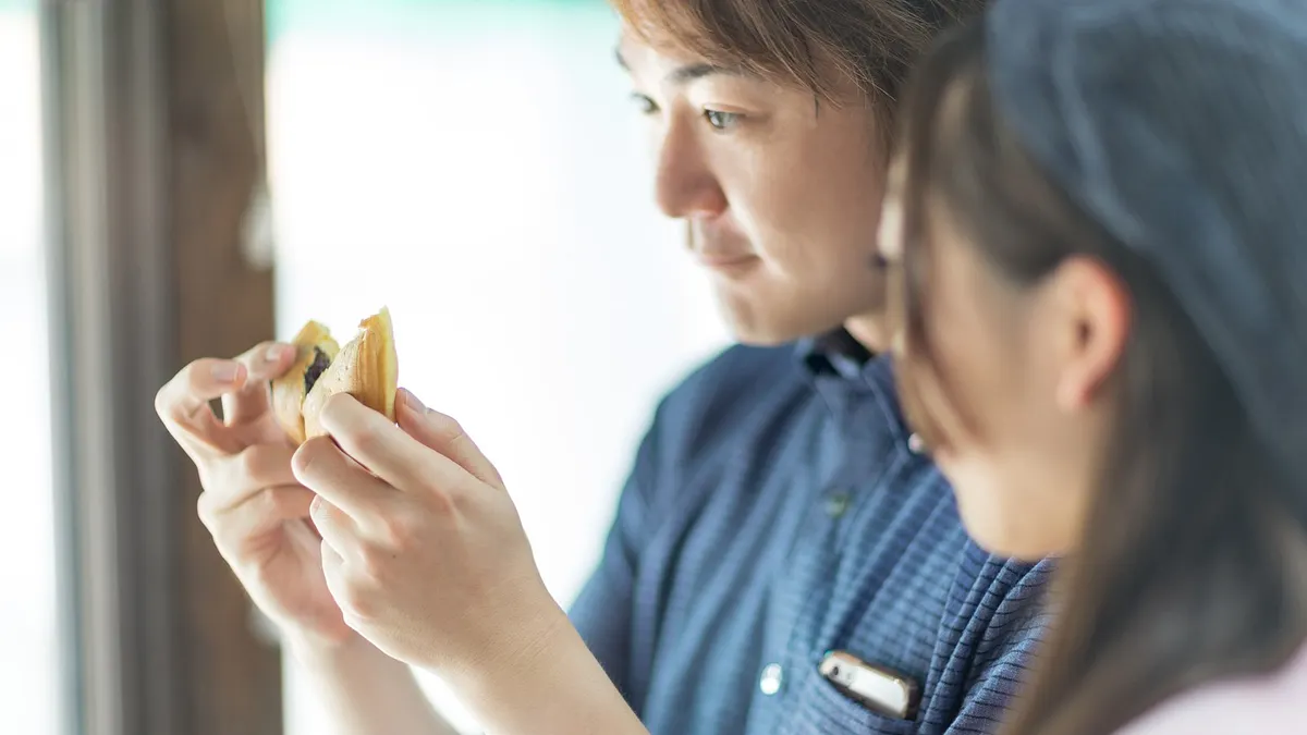 一開始,或許我們都以為自己可以無私奉獻,但是到後來,這些隱藏的負能量都會爆發,演變成可怕的報復心態…(圖/ELFA@pakutaso) 一開始,或許我們都以為自己可以無私奉獻,但是到後來,這些隱藏的負能量都會爆發,演變成可怕的報復心態…(圖/ELFA@pakutaso)