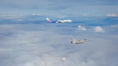 為迎東京奧運國手回台,空軍司令部4日派出4架幻象2000戰機伴飛護航。(資料照,軍聞社提供)