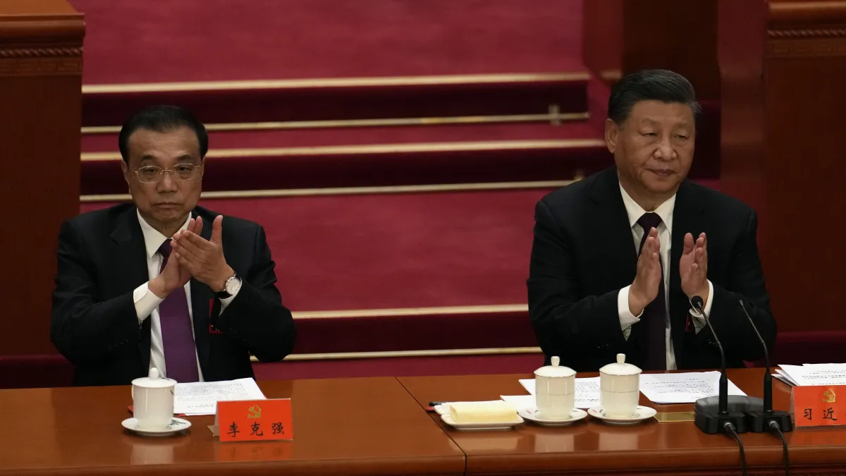 2022年10月22日,中共二十大閉幕,習近平、李克強(AP)