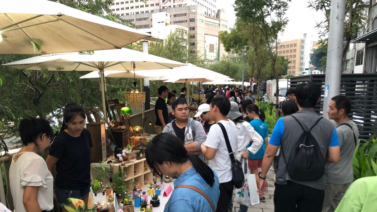 《川川市集》預計將有35個多元創意攤位,歡迎大、小朋友一起來挖寶。(圖/臺中市政府提供) 《川川市集》預計將有35個多元創意攤位,歡迎大、小朋友一起來挖寶。(圖/臺中市政府提供)