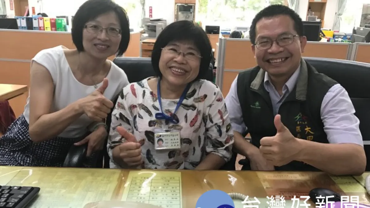 大甲公所李碧燕服務佳 膺選中市績優行政助理