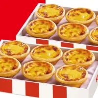 他在連鎖速食店買的原味蛋撻裡,驚見內餡夾藏一顆完整電池,幸好當時沒送進微波爐加熱,否則後果不堪設想。(示意圖/取自KFC) 他在連鎖速食店買的原味蛋撻裡,驚見內餡夾藏一顆完整電池,幸好當時沒送進微波爐加熱,否則後果不堪設想。(示意圖/取自KFC)