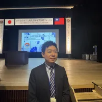 第1回安倍晋三国際フォーラムが東京で開催され、政治大学安倍晋三研究センターの李世暉所長はメディア取材に対し、客観的研究を通じた日台関係の重要性発信と次世代育成への意気込みを語った。(写真/黃信維撮影) 第1回安倍晋三国際フォーラムが東京で開催され、政治大学安倍晋三研究センターの李世暉所長はメディア取材に対し、客観的研究を通じた日台関係の重要性発信と次世代育成への意気込みを語った。(写真/黃信維撮影)