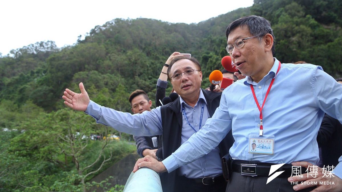 台北市長柯文哲19日下午前往翡翠水庫,會勘專管計畫。(蔡耀徵攝) 台北市長柯文哲19日下午前往翡翠水庫,會勘專管計畫。(蔡耀徵攝)