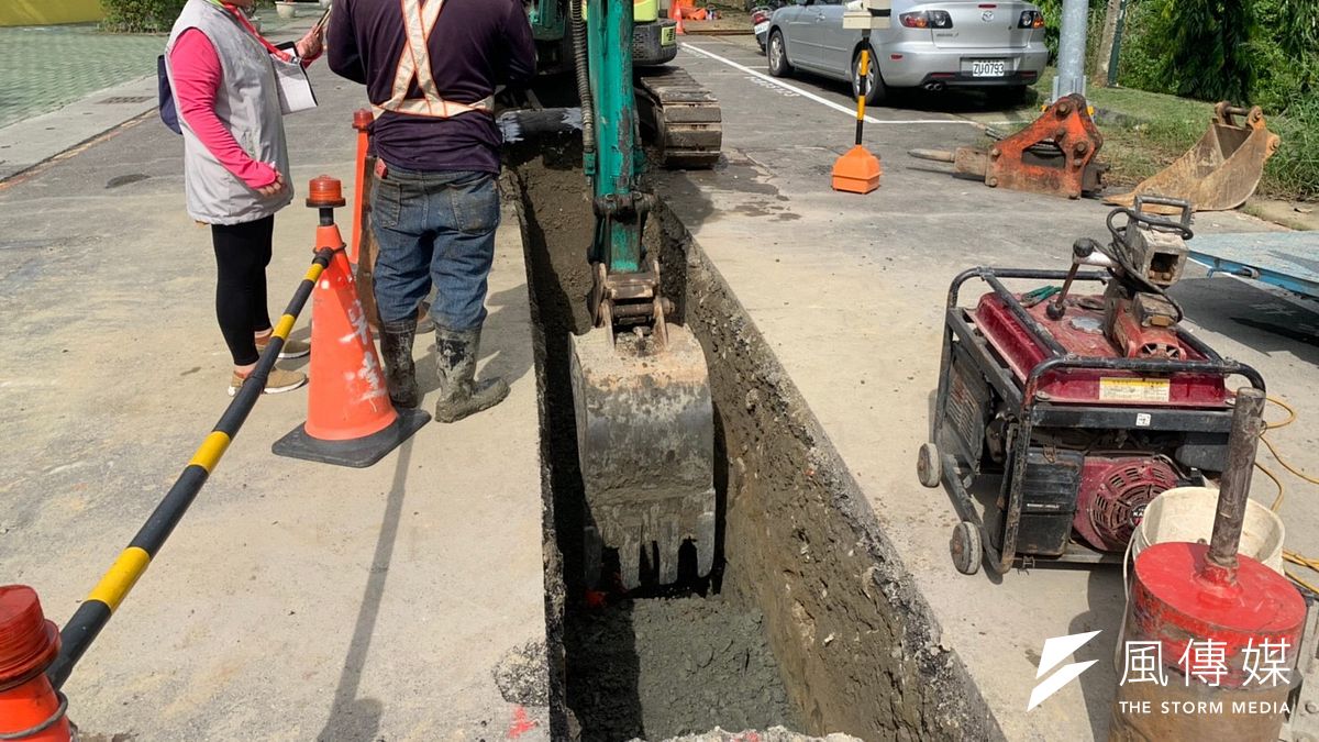 道路管線管理十大措施,施工過程全面錄影監控與加強巡查抽查 。(圖 /徐炳文攝) 道路管線管理十大措施,施工過程全面錄影監控與加強巡查抽查 。(圖 /徐炳文攝)