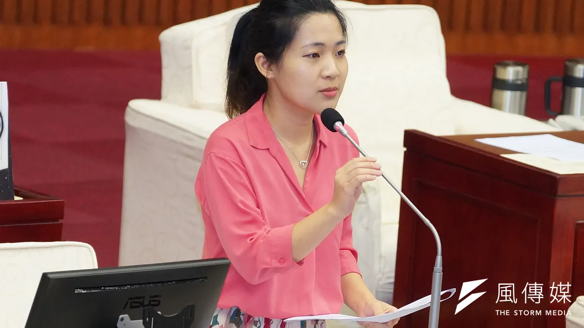 國民黨總統初選參選人郭台銘近來遭質疑有脫黨參選的可能,台北市議員徐巧芯(見圖)在12日政論節目中,分析郭台銘團隊在選戰後期所犯下的錯誤戰略。(資料照,盧逸峰攝)