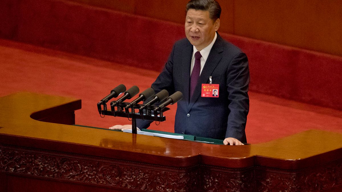 中共十九大在北京人民大會堂召開,中共中央總書記習近平發表報告。(美聯社) 中共十九大在北京人民大會堂召開,中共中央總書記習近平發表報告。(美聯社)