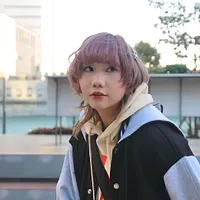 メイクアップアーティストで文化服装学院講師である韓昕融は、長年の日本での生活を経て、その道のりとキャリアについての経験を語った。(撮影:黄信維) メイクアップアーティストで文化服装学院講師である韓昕融は、長年の日本での生活を経て、その道のりとキャリアについての経験を語った。(撮影:黄信維)