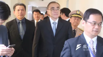 國防部長馮世寬2日南下向遭擊船長黃文忠的家屬致歉。(資料照,蔡耀徵攝)