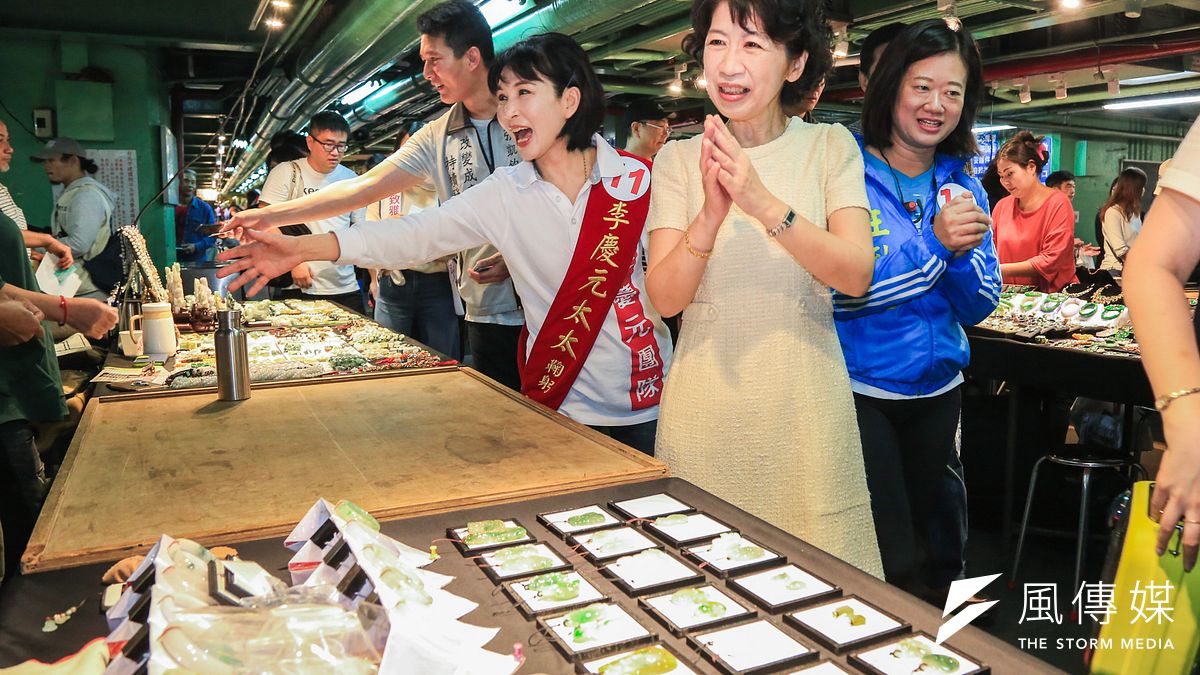 台北市長柯文哲妻子陳佩琪(見圖)日前談論柯文哲和高雄市長韓國瑜過去的「特殊情誼」,讓前立委孫大千佩服陳珮琪的勇氣和真誠。(資料照,簡必丞攝) 台北市長柯文哲妻子陳佩琪(見圖)日前談論柯文哲和高雄市長韓國瑜過去的「特殊情誼」,讓前立委孫大千佩服陳珮琪的勇氣和真誠。(資料照,簡必丞攝)