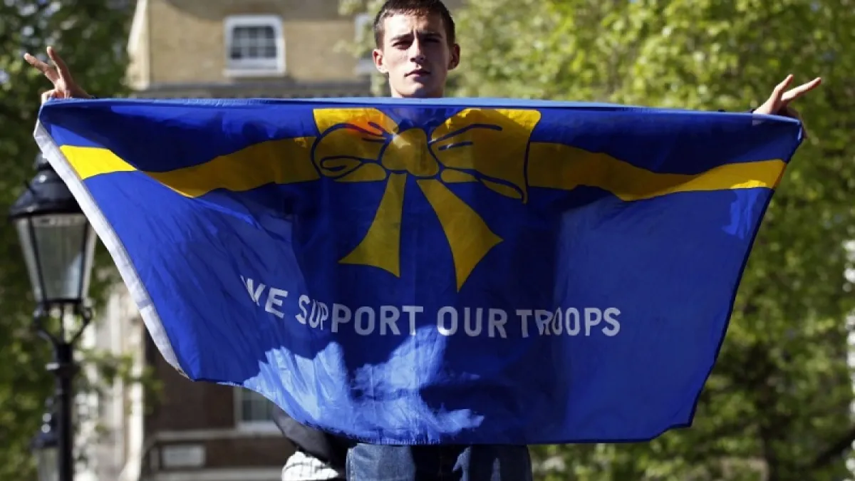 英格蘭護衛聯盟(EDL)支持在倫敦街頭的抗議行動。(美聯社)