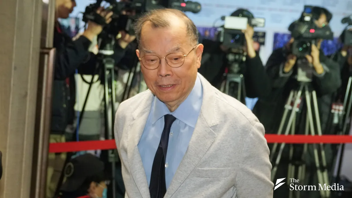 PSMC Chairman Huang Chung-jen (黃崇仁) attends the book launch of TSMC founder Morris Chang. (Photo by Tsai Chin-chieh)