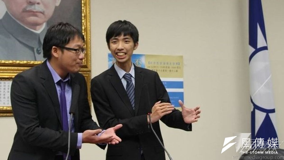 國民黨青年團舉辦兩岸協議辯論的示範賽。(葉信菉攝) 國民黨青年團舉辦兩岸協議辯論的示範賽。(葉信菉攝)