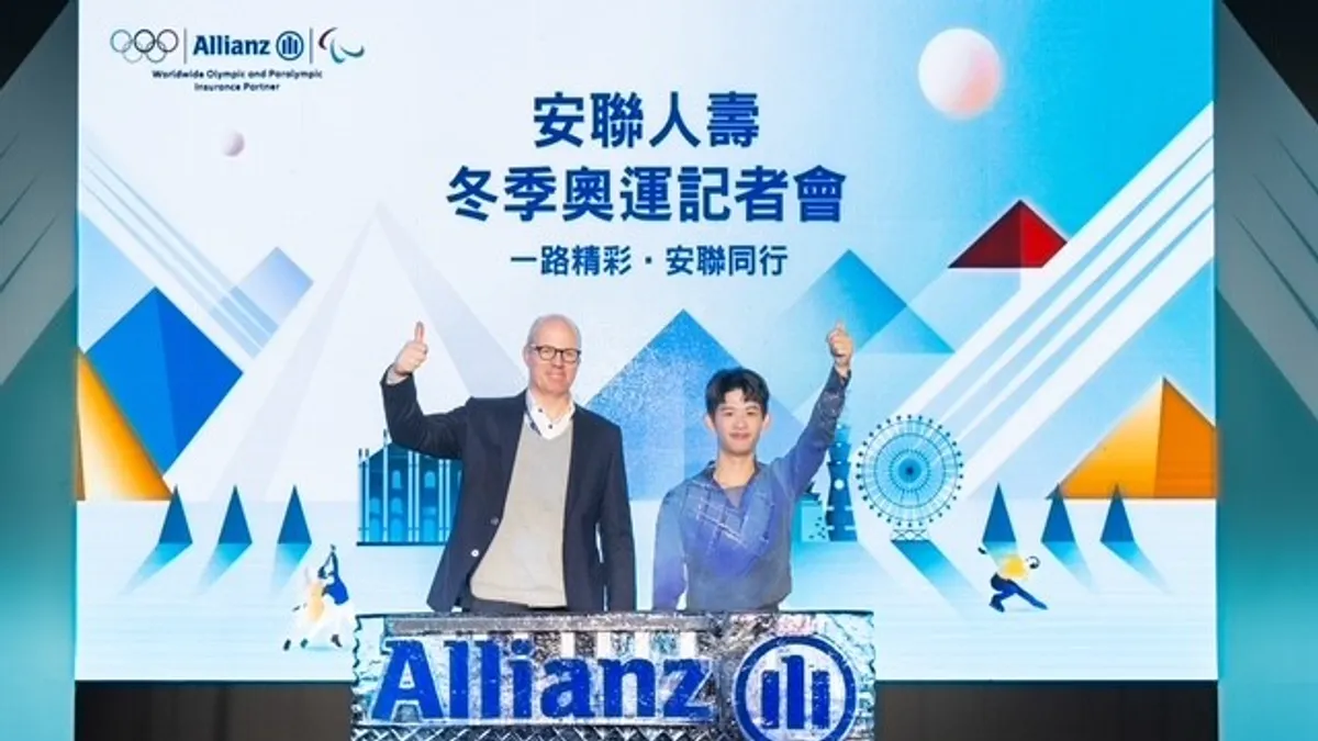 安聯人壽8日宣布攜手台灣之光花式滑冰選手李宇翔(右),擔任2026米蘭冬奧代言人。圖左為安聯人壽總經理羅偉睿(Joos Louwerier)。(安聯人壽提供) 安聯人壽8日宣布攜手台灣之光花式滑冰選手李宇翔(右),擔任2026米蘭冬奧代言人。圖左為安聯人壽總經理羅偉睿(Joos Louwerier)。(安聯人壽提供)