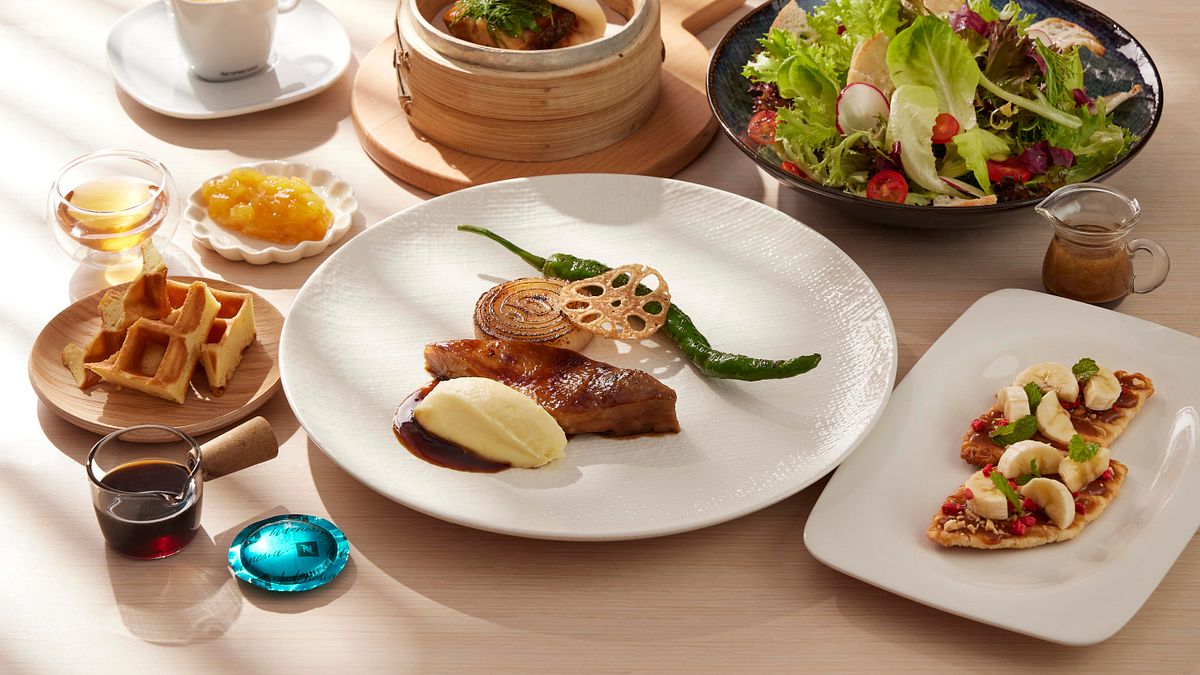 用一份創意早餐搭配Nespresso香醇咖啡,即日起至8月15日,凡入住台北艾麗酒店並選擇含早餐方案的房客可於早餐時段至 LA FARFALLA 餐廳自助餐檯上享用。 用一份創意早餐搭配Nespresso香醇咖啡,即日起至8月15日,凡入住台北艾麗酒店並選擇含早餐方案的房客可於早餐時段至 LA FARFALLA 餐廳自助餐檯上享用。