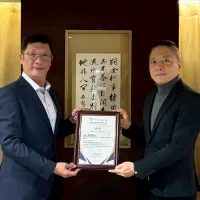 Luo Cheng-Fang (left), chairman of the Asian Drone Innovation Park Manufacturers Association, appointed Chao Chung-Chieh (right) as Chief Advisor and European Representative. (File photo, courtesy of the TAIPO) Luo Cheng-Fang (left), chairman of the Asian Drone Innovation Park Manufacturers Association, appointed Chao Chung-Chieh (right) as Chief Advisor and European Representative. (File photo, courtesy of the TAIPO)