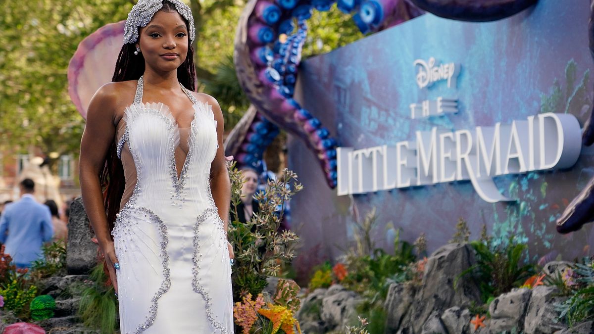 迪士尼真人版《小美人魚》女主角海莉貝莉(Halle Bailey)出席電影倫敦首映會。(美聯社) 迪士尼真人版《小美人魚》女主角海莉貝莉(Halle Bailey)出席電影倫敦首映會。(美聯社)