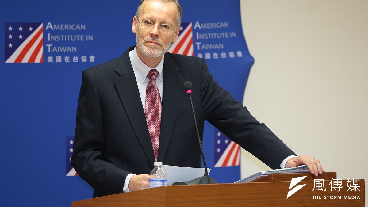 美國在台協會(AIT)台北辦事處處長酈英傑首度舉行記者會。(顏麟宇攝) 美國在台協會(AIT)台北辦事處處長酈英傑首度舉行記者會。(顏麟宇攝)