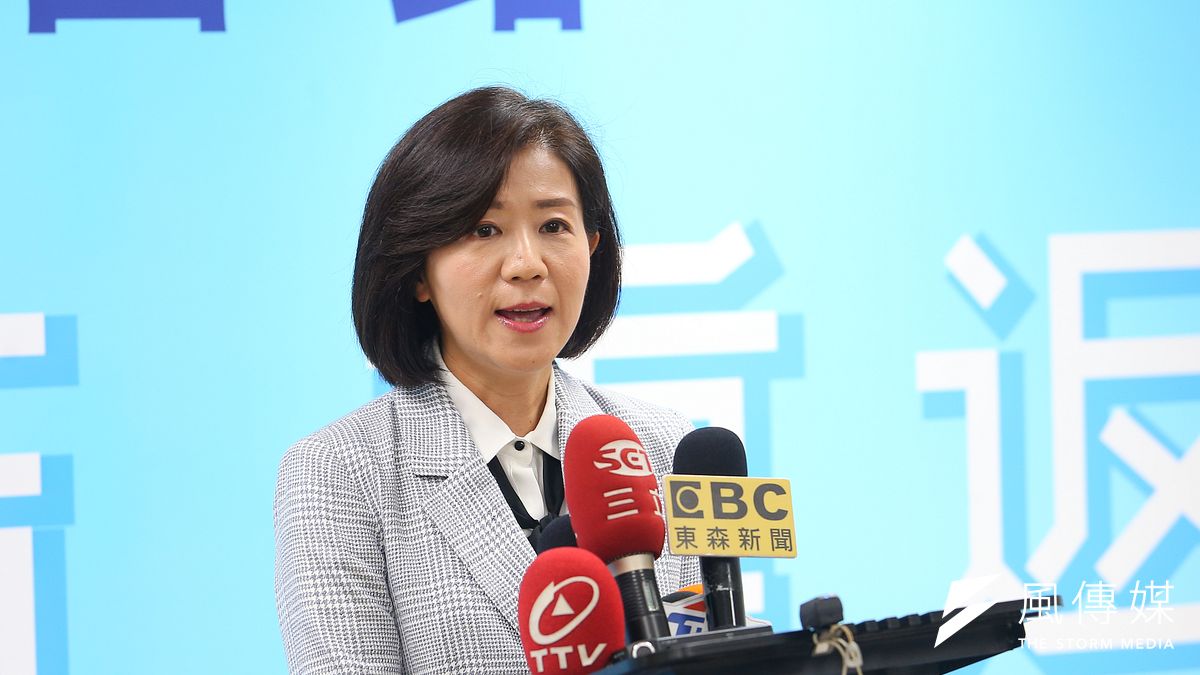 針對行政院紓困方案,國民黨文傳會主委王育敏(見圖)、副主委王鴻薇、黃子哲29日舉行記者會,羅列紓困方案的5大缺失。(資料照,顏麟宇攝) 針對行政院紓困方案,國民黨文傳會主委王育敏(見圖)、副主委王鴻薇、黃子哲29日舉行記者會,羅列紓困方案的5大缺失。(資料照,顏麟宇攝)