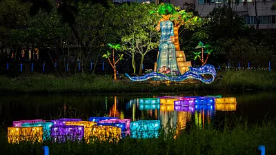 2023台灣燈會的客家作品,以文學詩歌,結合傳統花燈藝術與文化。(圖/臺北市政府客家事務委員會提供)