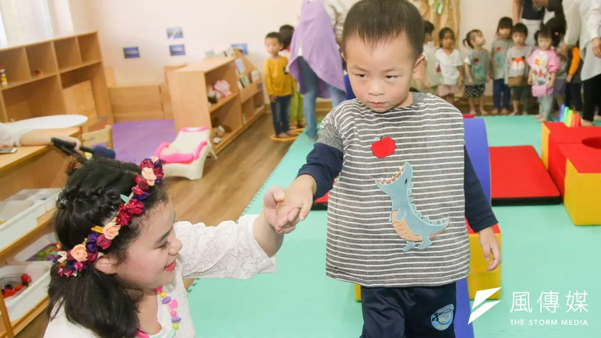 20171129-幼兒園,幼兒體能活動,幼兒表演,幼兒勞作,「友善城市‧幸福臺北~臺北市螢橋、黃鸝鳥及實踐非營利幼兒園」。(陳明仁攝)