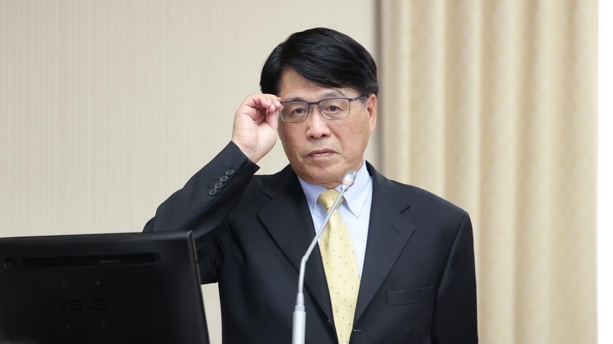 游盈隆稱「公投綁大選」已成必然趨勢 綠委跳腳:史上最差就是你