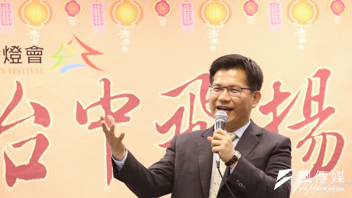 林佳龍10日下午召集市府520名公務員,和公務員搏感情,演講「城市行動派」,傳達他的施政理念。(資料照片,林韶安攝) 林佳龍10日下午召集市府520名公務員,和公務員搏感情,演講「城市行動派」,傳達他的施政理念。(資料照片,林韶安攝)