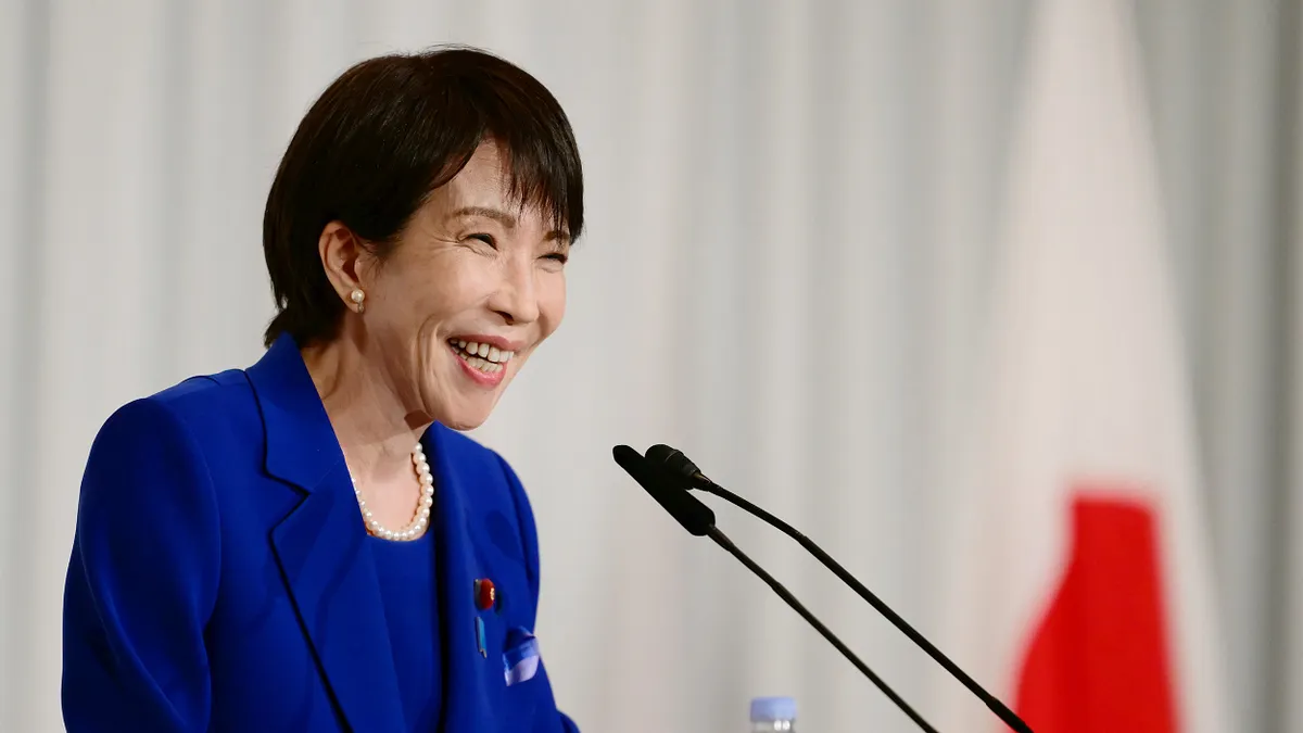 高市早苗が自民党総裁に選出され、日本憲政史上初の女性首相誕生への期待が高まっている。(資料写真/AP通信) 高市早苗が自民党総裁に選出され、日本憲政史上初の女性首相誕生への期待が高まっている。(資料写真/AP通信)