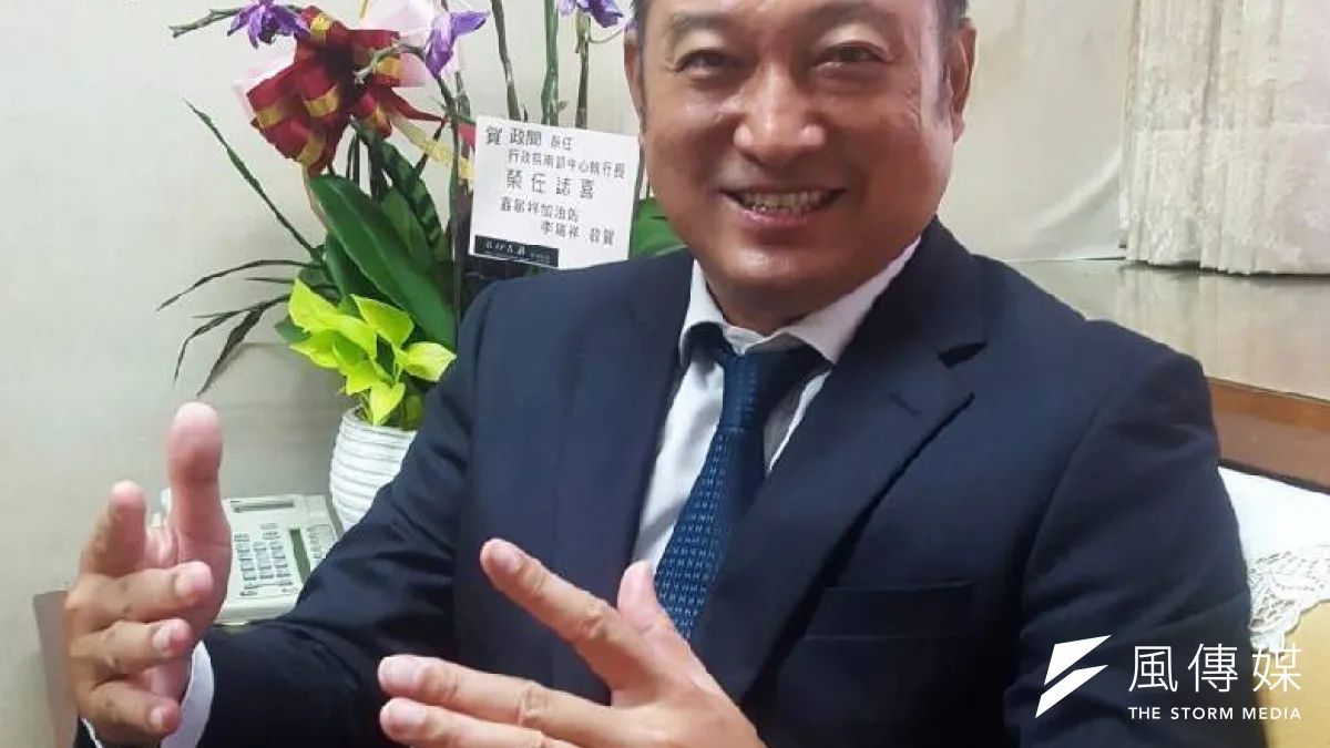 陳政聞因帶妻女到屏東villa度假,引發重大風波,請辭行政院南部聯合服務中心執行長。(資料照,徐炳文攝)