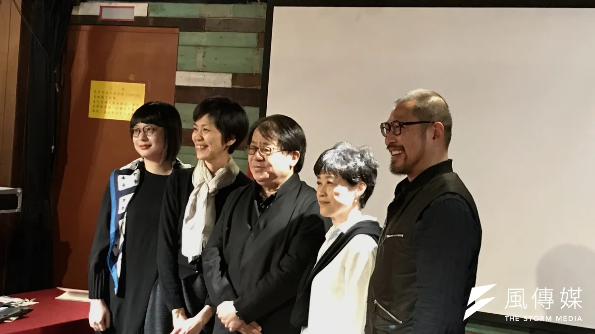 國家表演藝術中心7日舉行媒體餐敘。左起為NSO執行長郭玟岑、兩廳院藝術總監劉怡汝、國表藝董事長朱宗慶、歌劇院藝術總監邱瑗、衛武營藝術總監簡文彬。(吳尚軒攝)