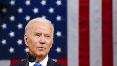 美國總統拜登以「美國回來了!」(America is Back!) 一語,向歐洲盟友保證將透過外交政策的積極作為,匡正川普遺留下的外交負債。(美聯社)