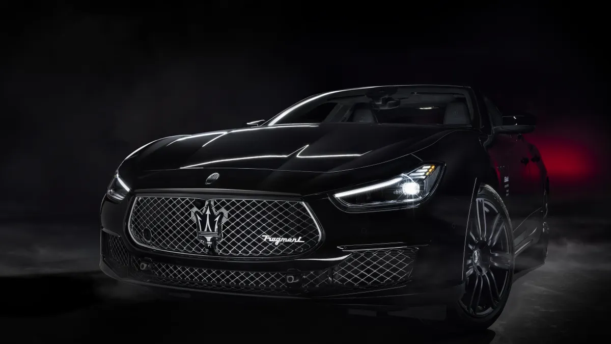 Maserati攜手日本街頭潮流教父藤原浩,打破邊界,突破教條,將豪華轎跑融入音樂創作,跨界推出全球限量175台的Ghibli Fragment特仕版。(圖/Maserati提供)
