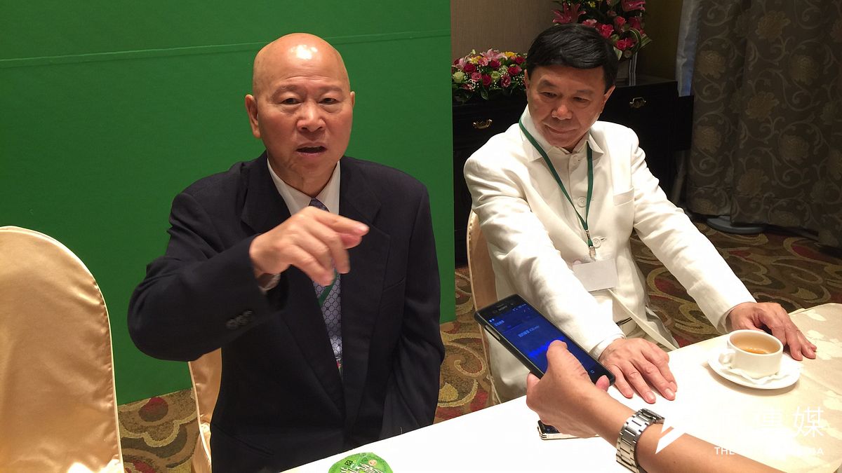 許信良7日出席公開活動時受訪,針對兩岸關係、特赦陳水扁,以及馬英九訪港等議題表達個人看法。(仇佩芬攝) 許信良7日出席公開活動時受訪,針對兩岸關係、特赦陳水扁,以及馬英九訪港等議題表達個人看法。(仇佩芬攝)