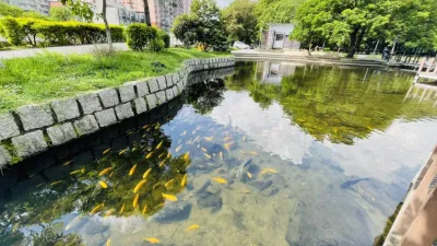 智慧型遠端監測設施,可將上、中、下游的水質與污染濃度等資訊,傳輸至中央監控室,達到早期預警及提升緊急應變的能力。(圖/高市水利局提供)