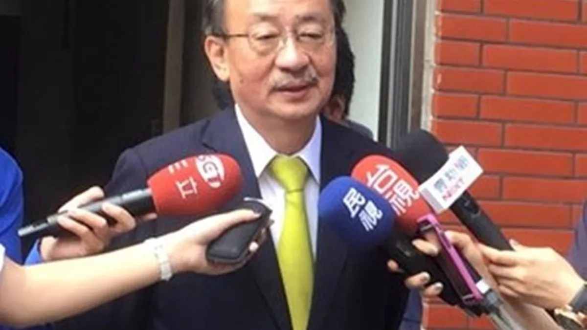 柯建銘遭毆打 民進黨痛斥勞團暴力
