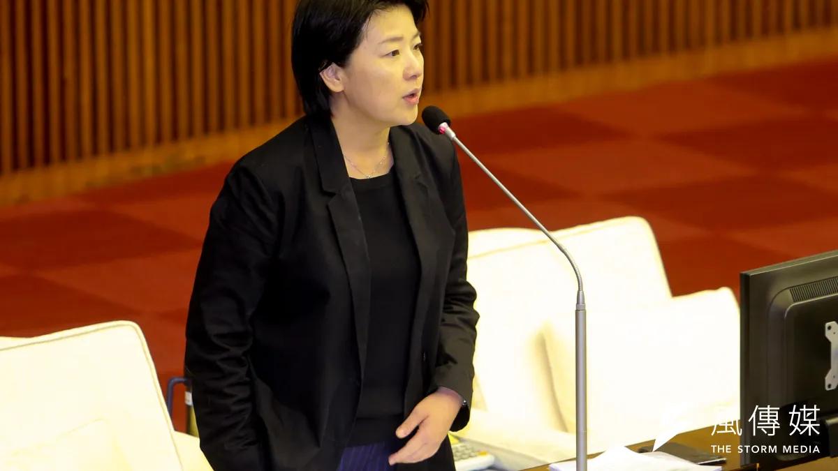 親民黨籍市議員黃珊珊在大選時和綠營走得比較近,回到議會後,和藍營關係生變。(陳明仁攝)
