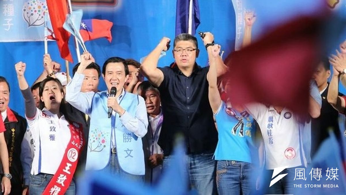 藍營巨頭總動員,為國民黨台北市長候選人連勝文拉票。(吳逸驊攝) 藍營巨頭總動員,為國民黨台北市長候選人連勝文拉票。(吳逸驊攝)