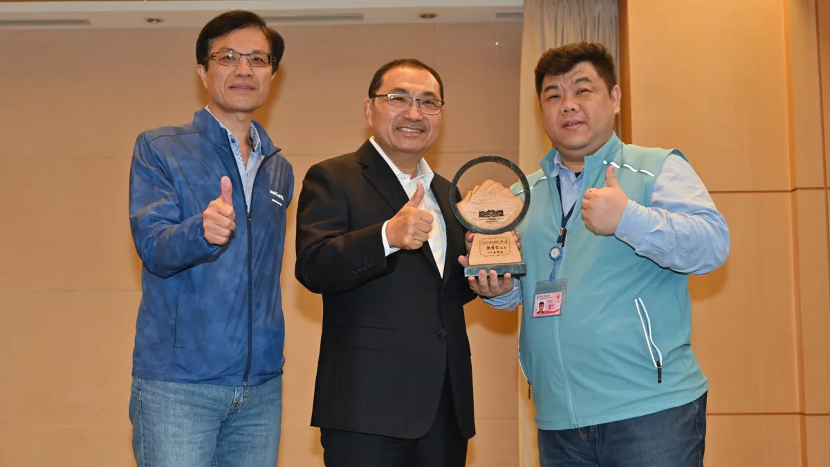 本次新北市政府由城鄉發展局鄭副總工程司博仁榮獲「113年行政院模範公務人員」之殊榮。(圖/新北市政府城鄉發展局)