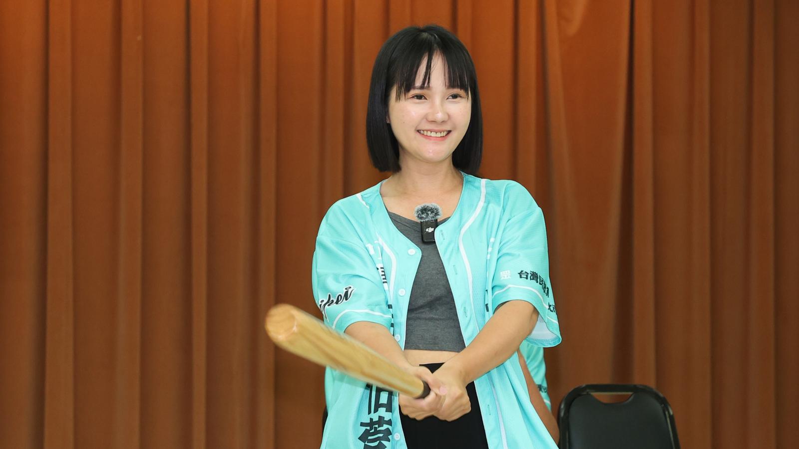 蔣萬安不輔選民眾黨小雞?郭正亮示警「避分票」恐釀反效果:最該幫吳怡萱