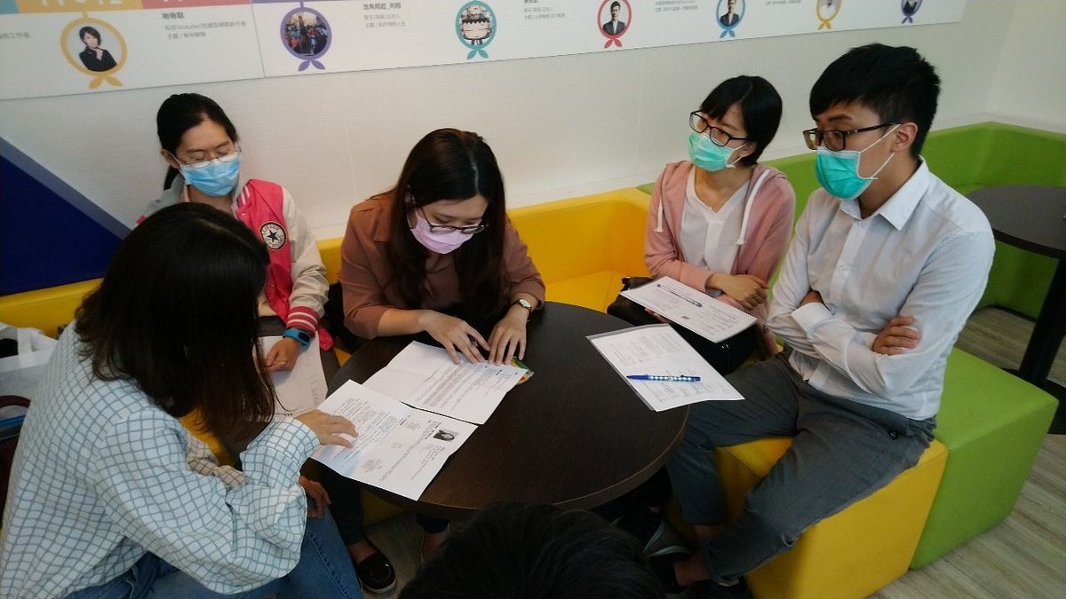 特別邀請產業專家針對產業趨勢及所需人才進行主題講座等,使青年朋友順利與職場接軌。(圖/勞動力發展署中彰投分署提供) 特別邀請產業專家針對產業趨勢及所需人才進行主題講座等,使青年朋友順利與職場接軌。(圖/勞動力發展署中彰投分署提供)