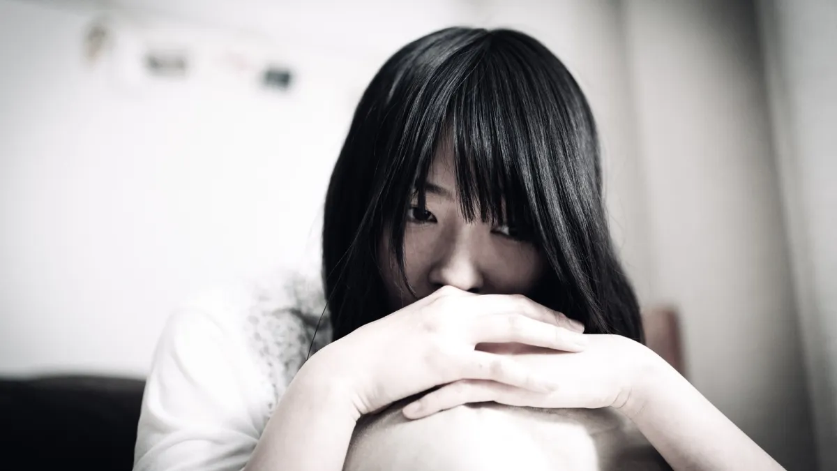 你也期待人群中遇見與自己頻率相同的人?(圖/pakutaso)